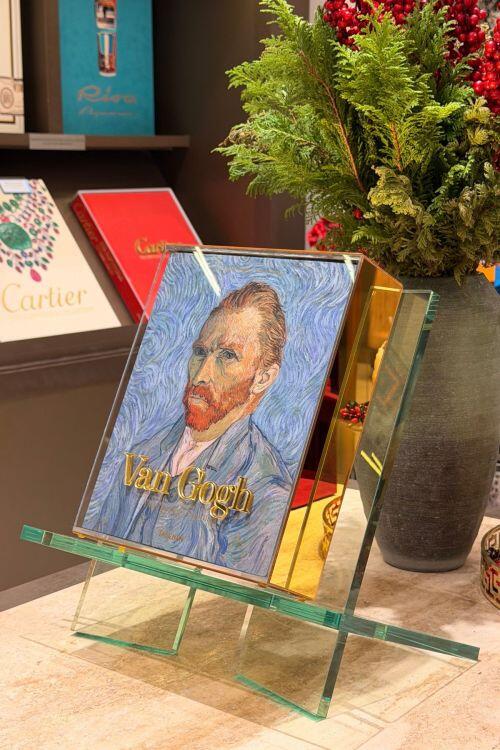 Van Gogh. The Complete Paintings